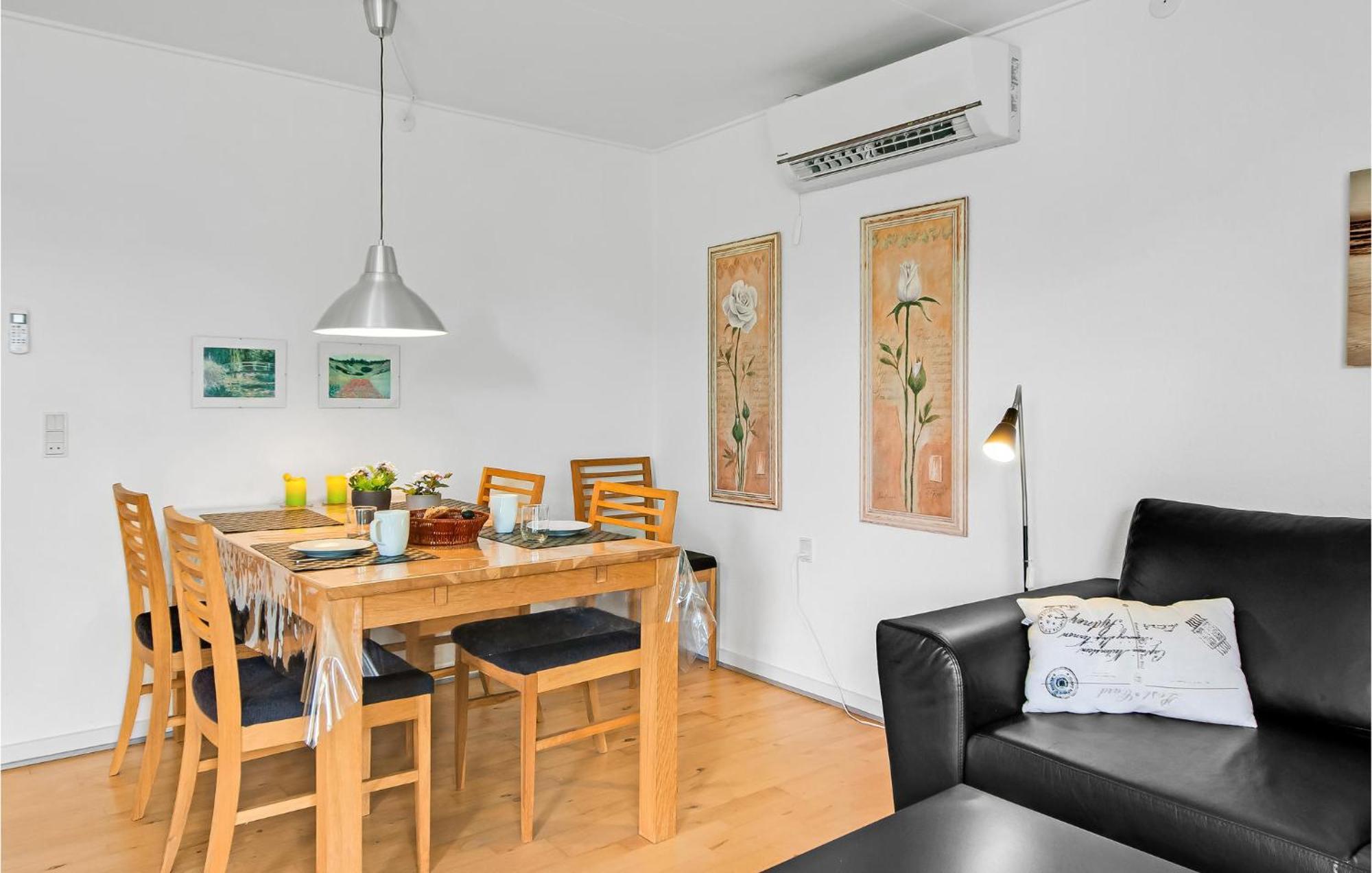 1 Bedroom Cozy Home In リーベ エクステリア 写真