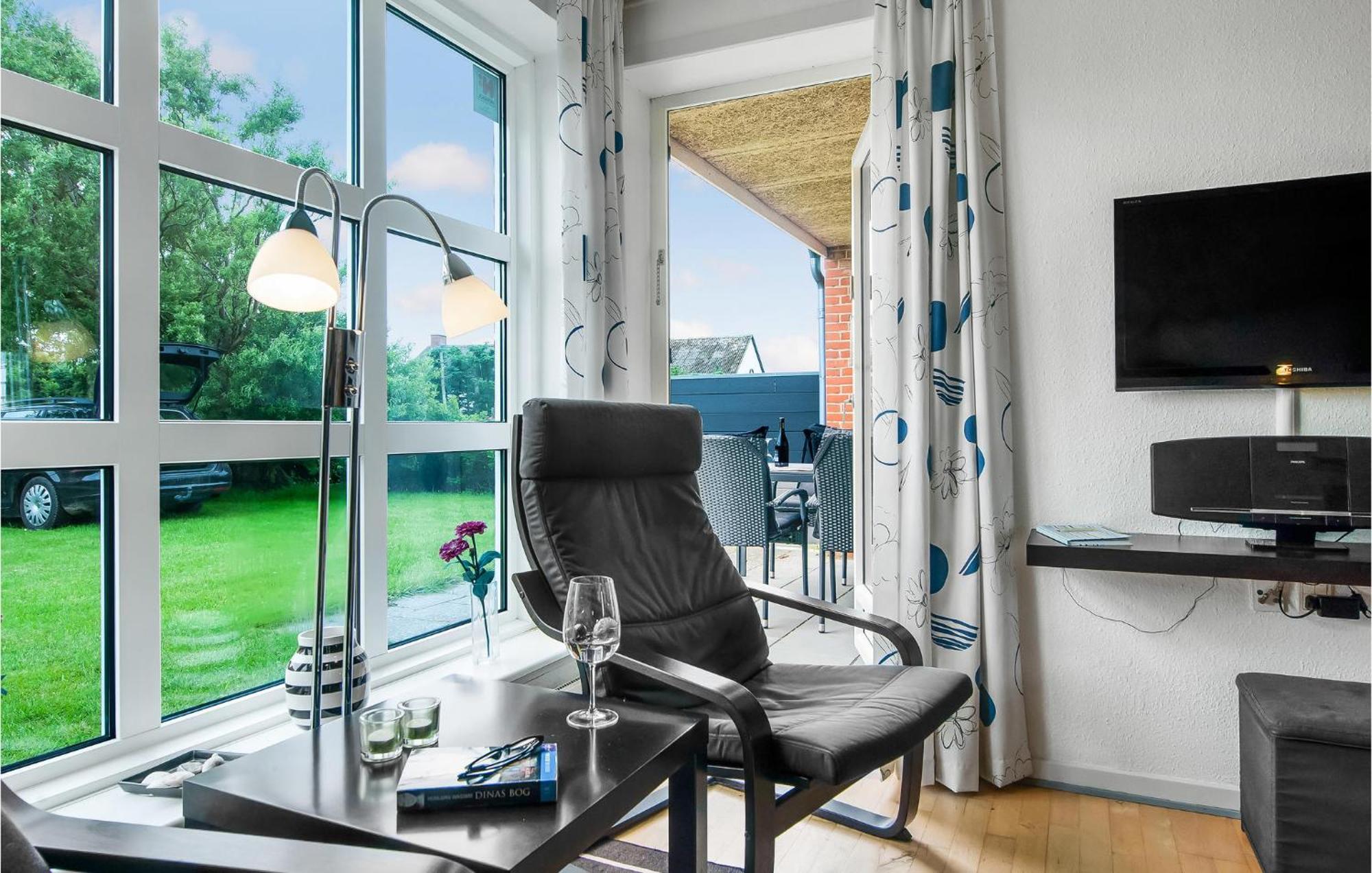 1 Bedroom Cozy Home In リーベ エクステリア 写真